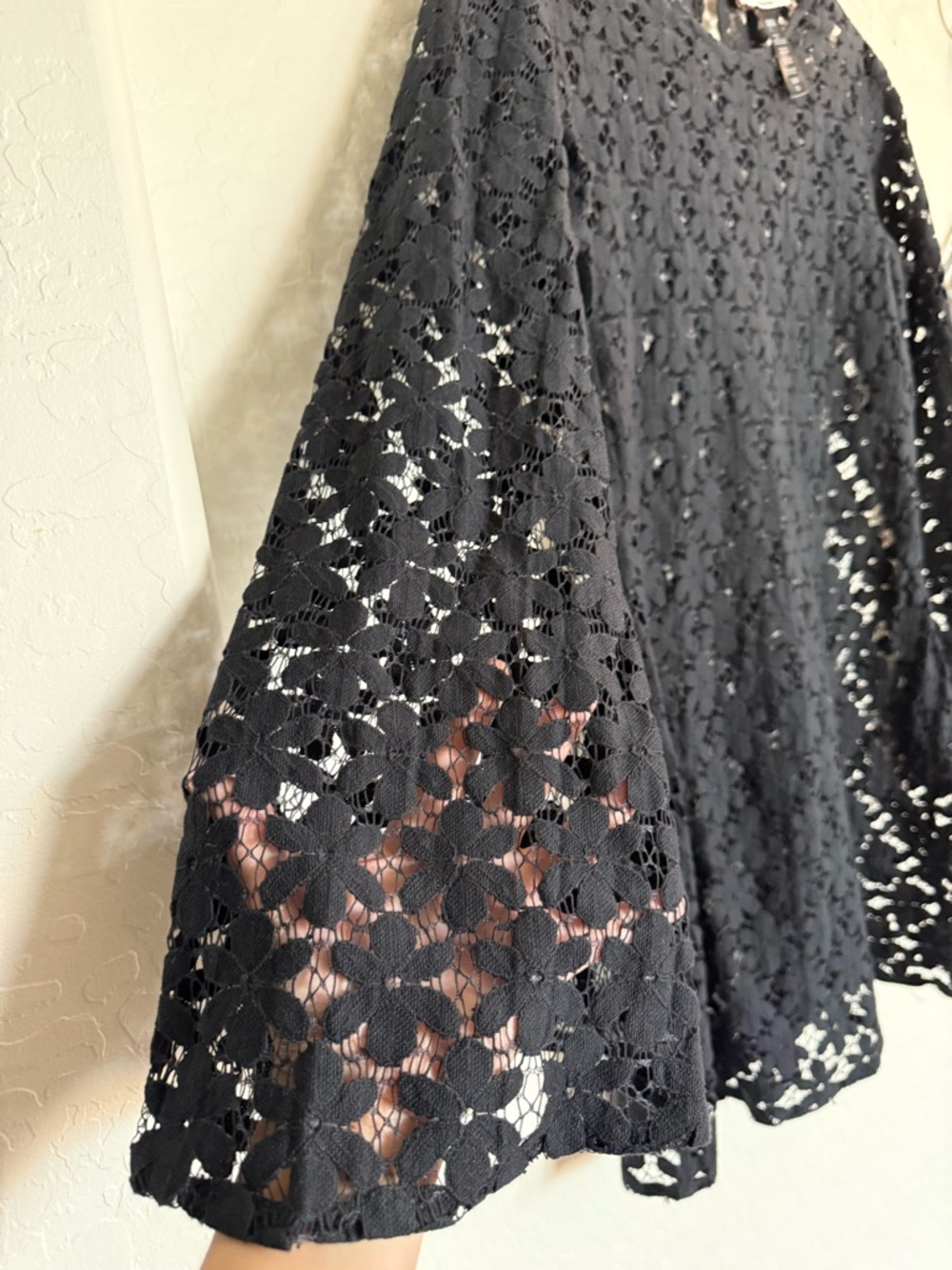 BEACH RIOT Goldie Black Crochet/Lace Floral Sheer Swim Coverup - Medium - Picture 8 of 11